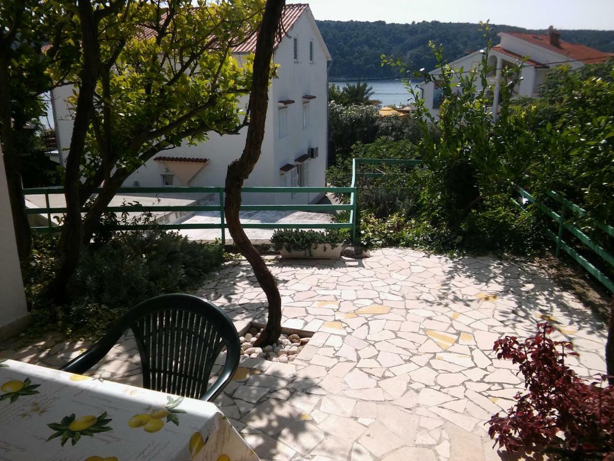 Apartmani Sladana Kampor Exterior photo